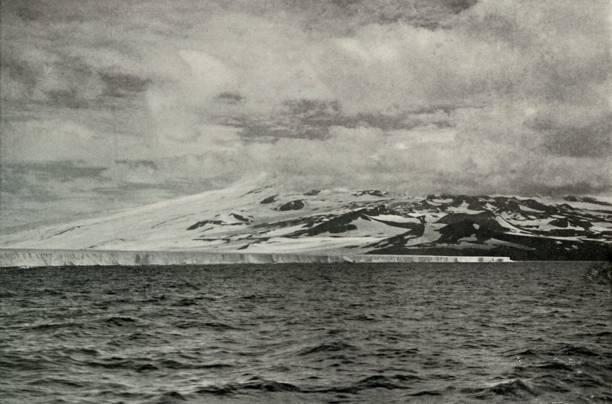 Barrieren og Mount Terror, c19101913, 1913 av Herbert Ponting