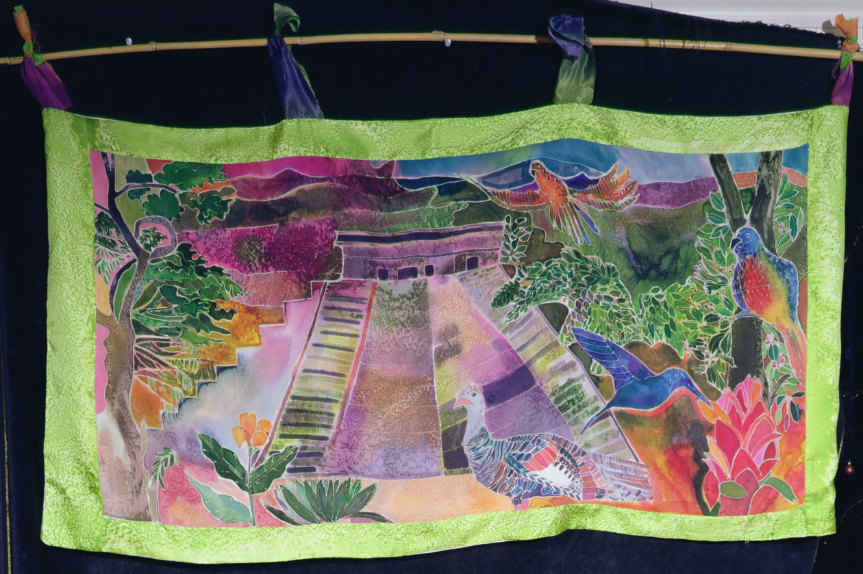 Mayan Temple, 2005 (fargestoffer på silke) av Hilary Simon