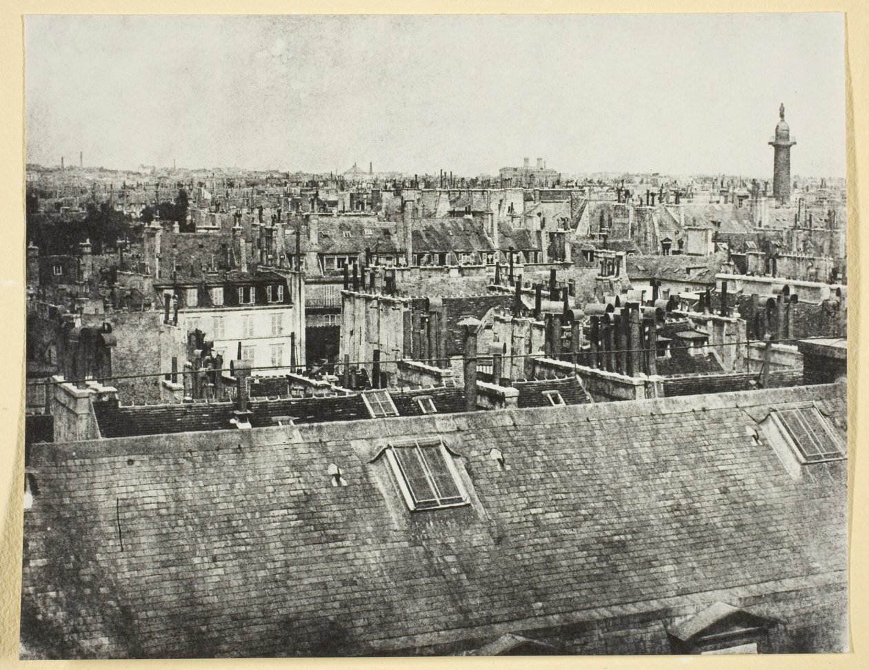 The Roofs of Paris (Utsikt fra rue Castiglione?) av Hippolyte Bayard