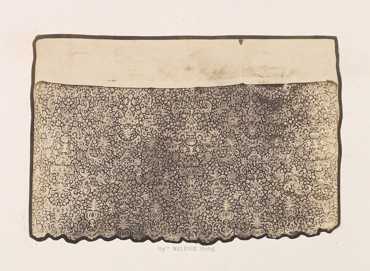 Lace Alb, som tilhører besøksklosteret, 1857. av Hippolyte Malègue