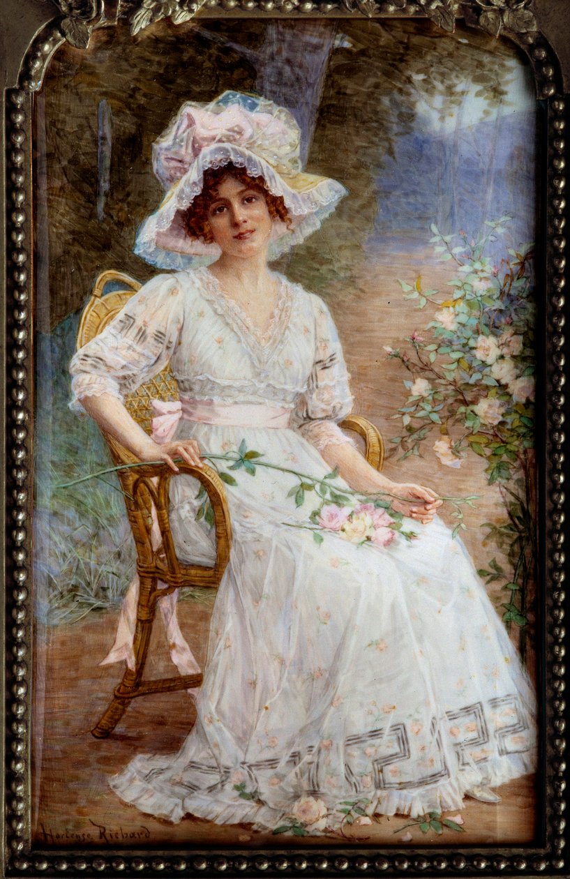 Ung kvinne sitter i hagen Miniatyr på elfenben av Hortense Richard (1860-etter 1939) 1900-tallets søn. 0,24x0,15 m av Hortense Richard