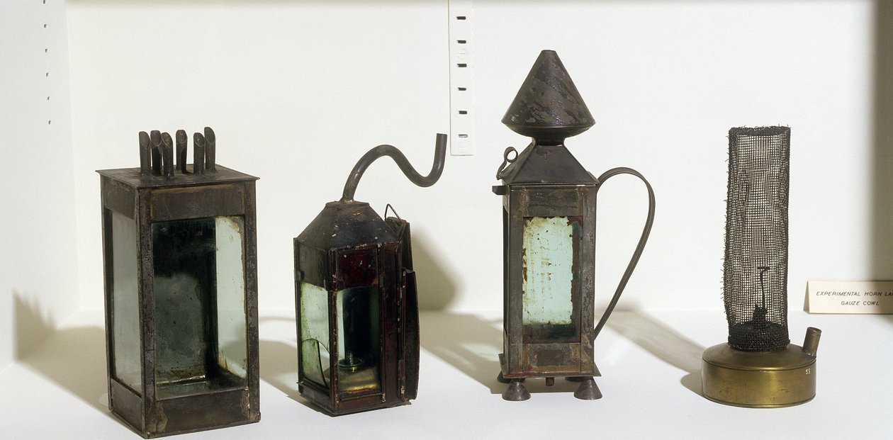 Prototype gruvearbeidernes sikkerhetslamper, 1815 av Humphry Davy