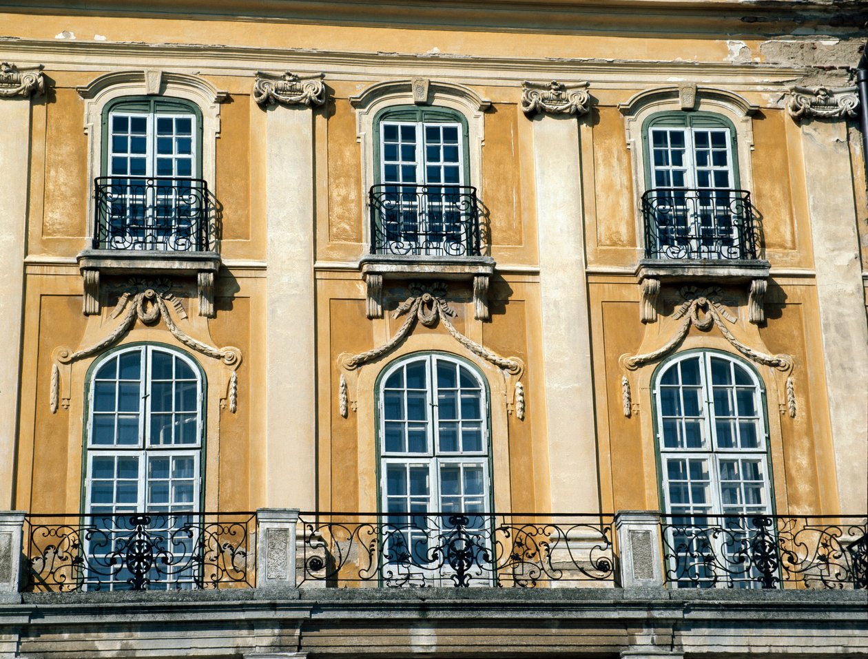 Fasade til Esterhazy-palasset av Hungarian School