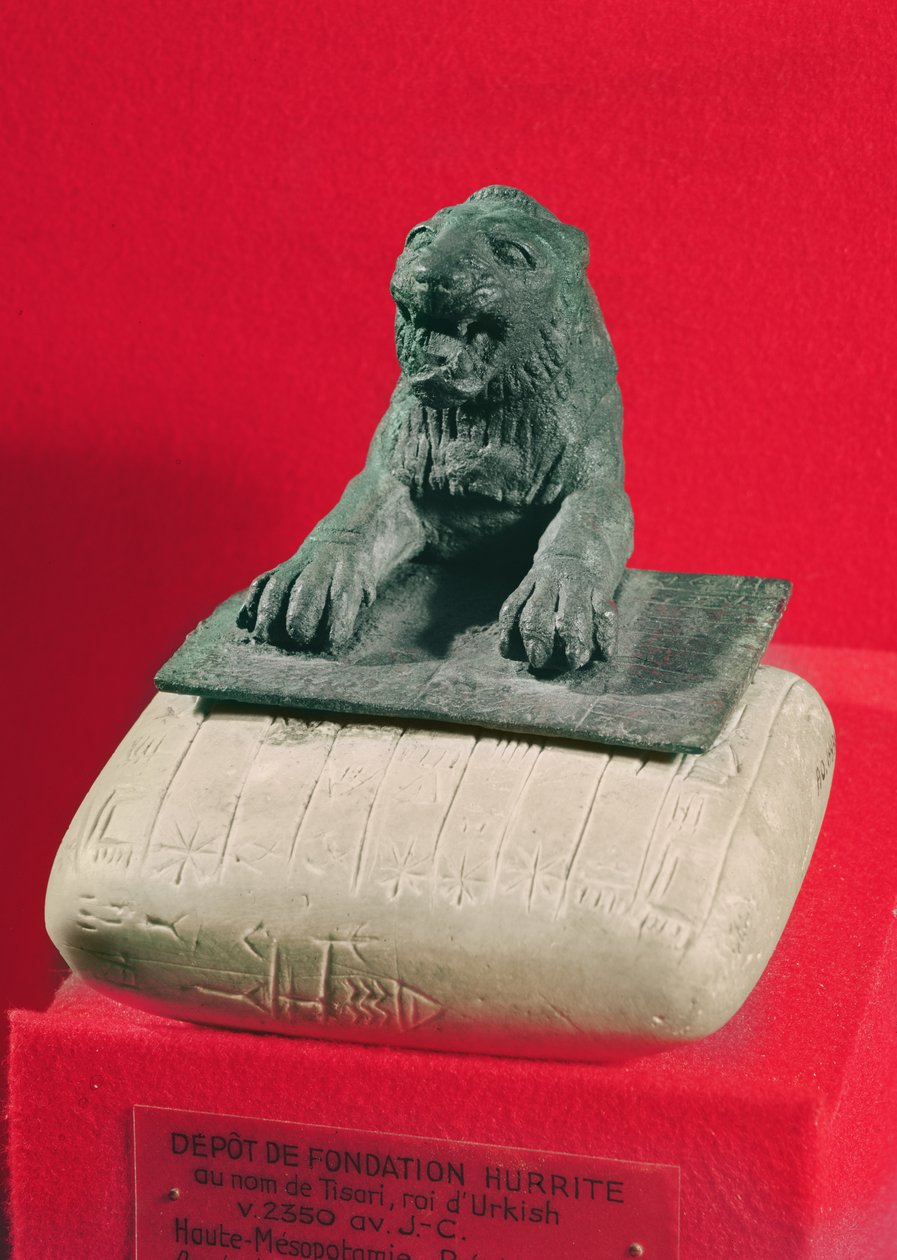 Løve holder en Hurrian-grunntavle av kong Tish-atal av Urkesh og Nawar, ca. 2150 f.Kr., (bronse og kalkstein) av Hurrian