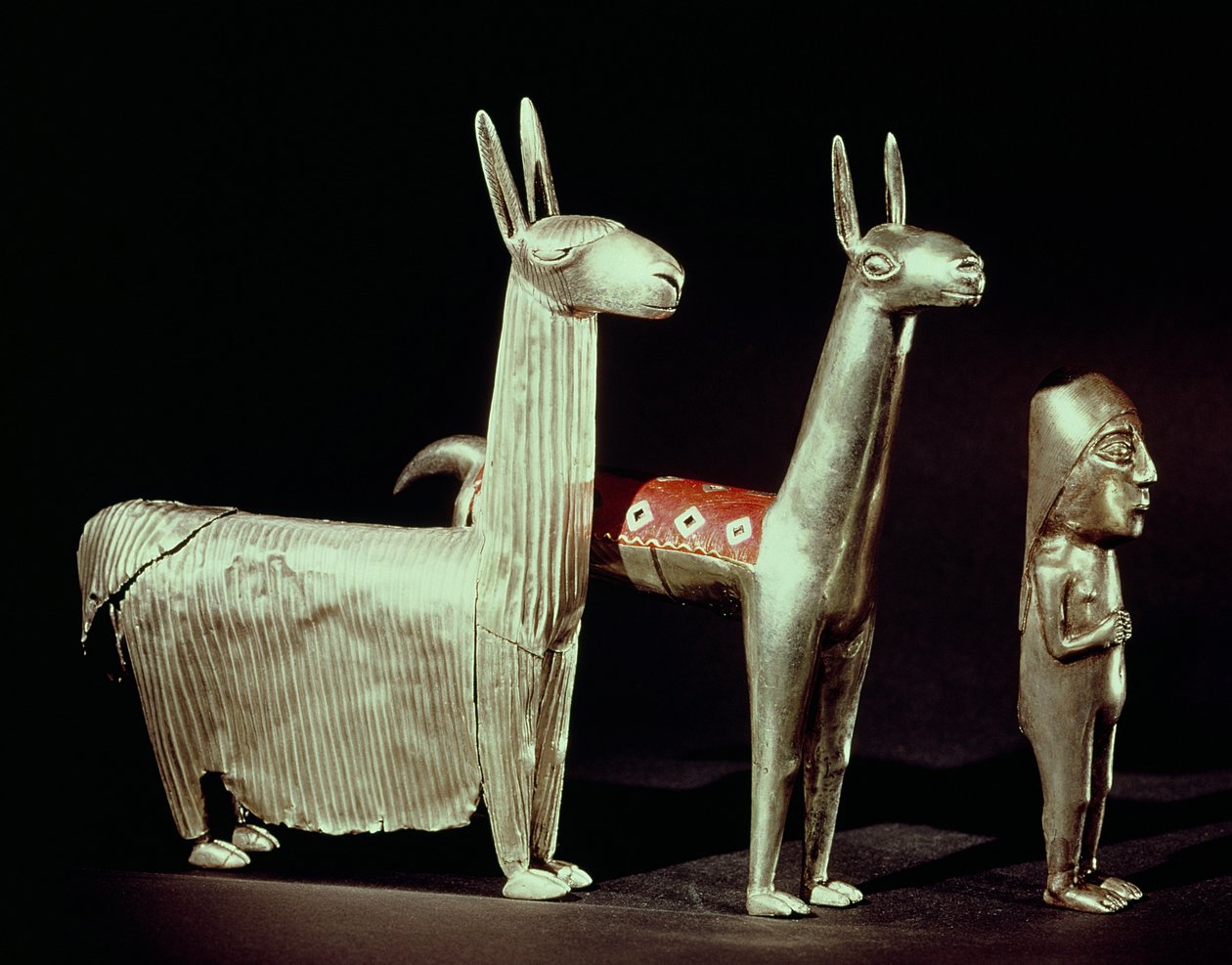 Lama, alpakka og kvinne, fra Titicacasjøen, Bolivia, ca. 1475-1532 (sølv) av Incan
