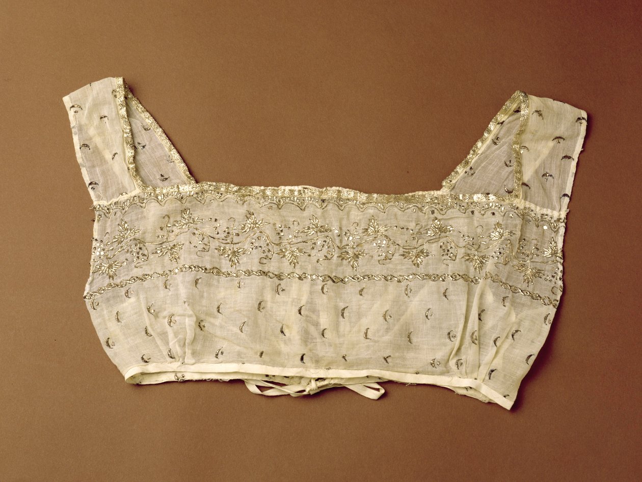 Bodice, brodert med avflatet sølvtråd, ca. 1805-10 (muslin) av Indian School