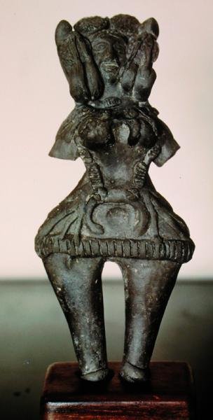 Figur av en modergudinne, Mauryan, fra Uttar Pradesh (stein) av Indian