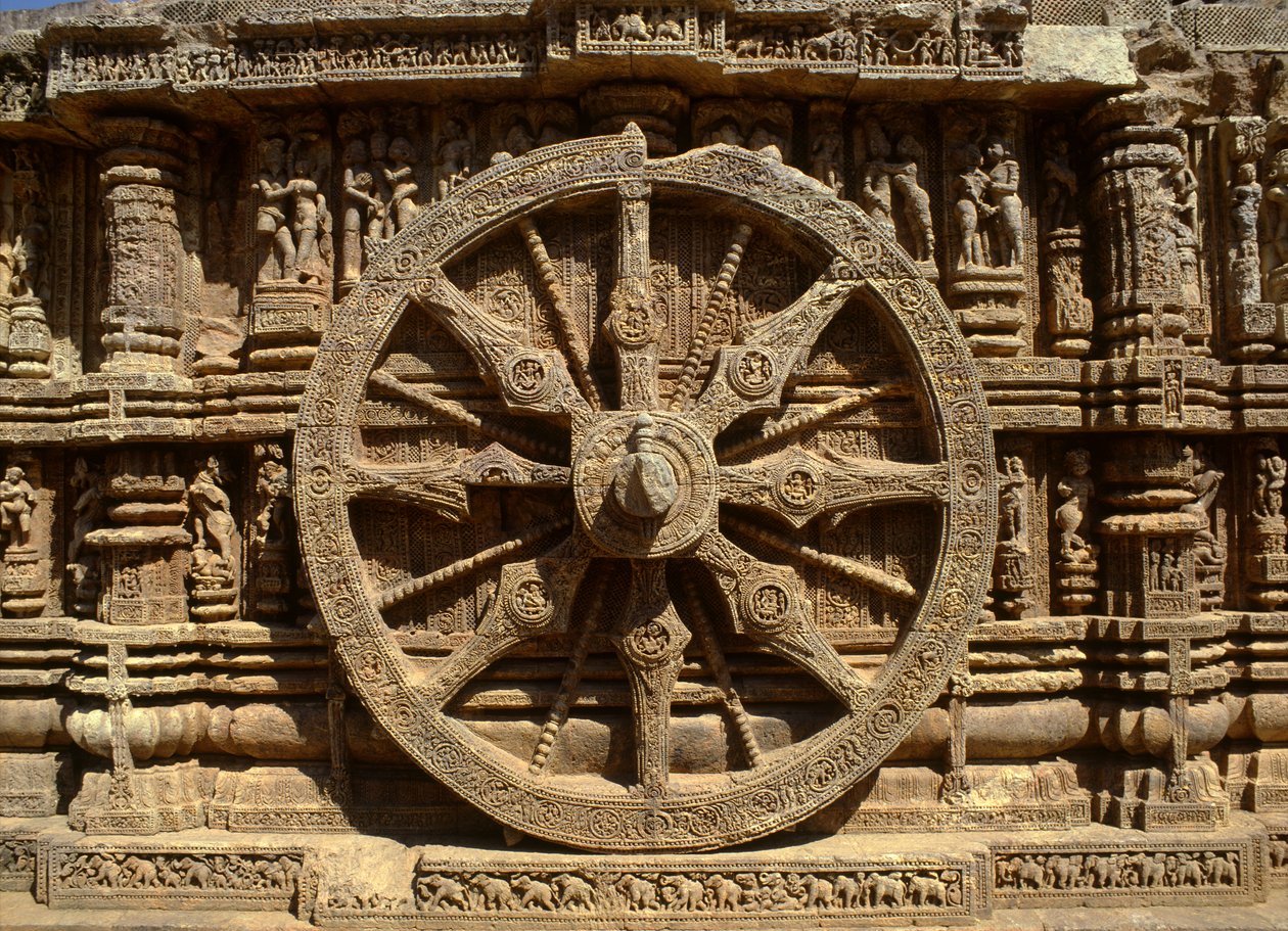 Detalj av hjulet til vognen til Surya (stein) av Indian School