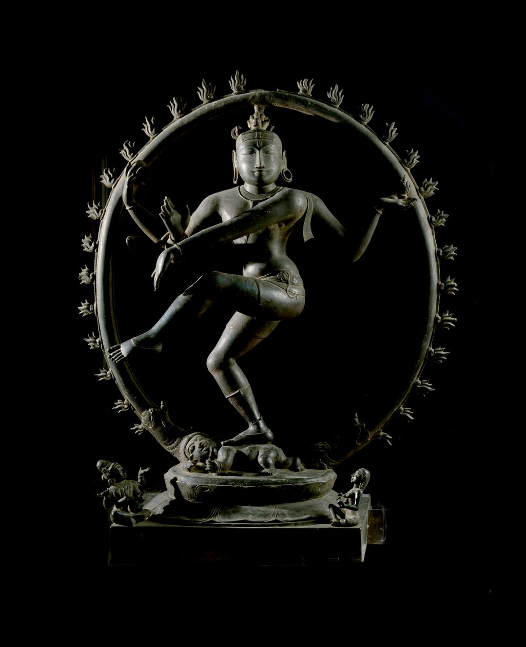 Hinduisme: representasjon av guden Shiva Nataraja, dansens gud (Shiva Nataraja, dansens herre) Bronseskulptur 1100-tallet (1100-tallet) Kolkata, indisk museum av Indian School
