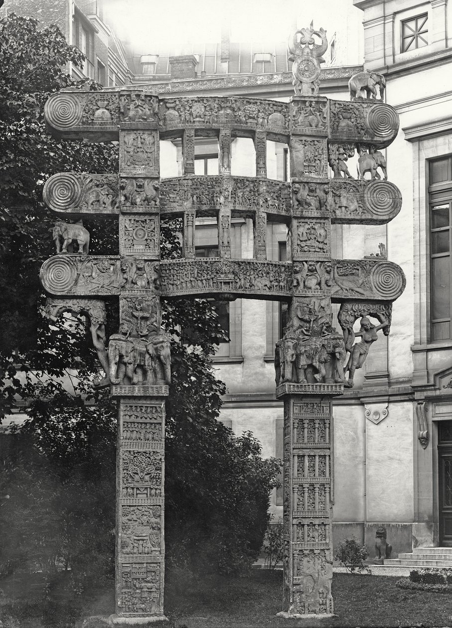 Østporten til Sanchie Tumulus av Indian School