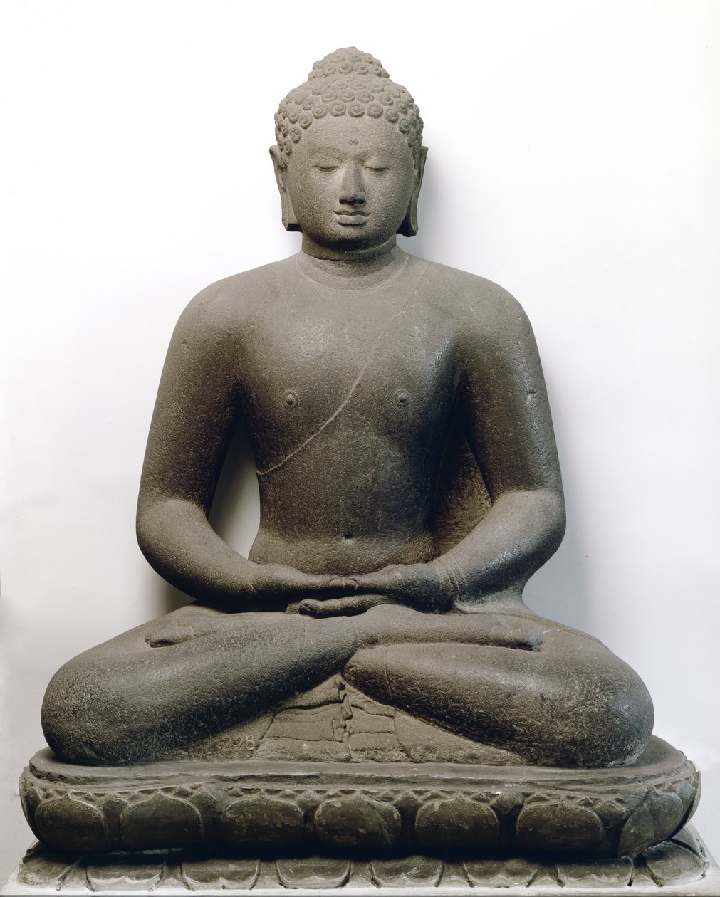 Amitabha fra Borobudur (andesite) av Indonesian School