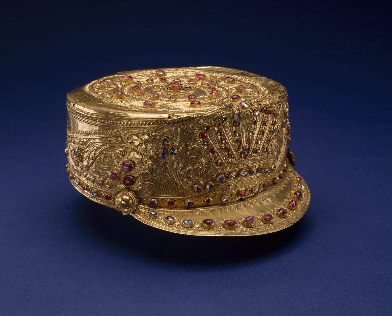 King's Crown, Buleleng Regency, Bali, ca. 1890 (gull, rubiner, safirer, diamanter og kobber) av Indonesian School
