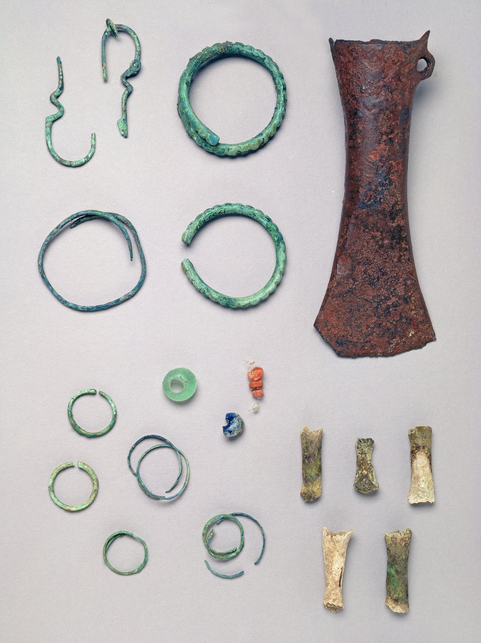 Innholdet i graven til et barn, fra Barrow II, Grave I at Vace av Iron Age