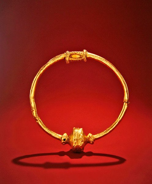 Collar, Ardnaglug, County Roscommon, tidlig jernalder (gull) av Iron Age