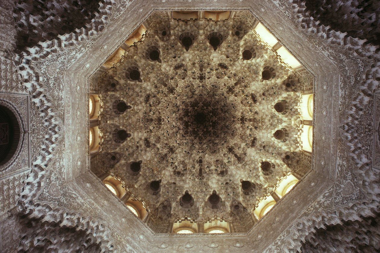 Taket i Hall of the Abencerrajes av Islamic School