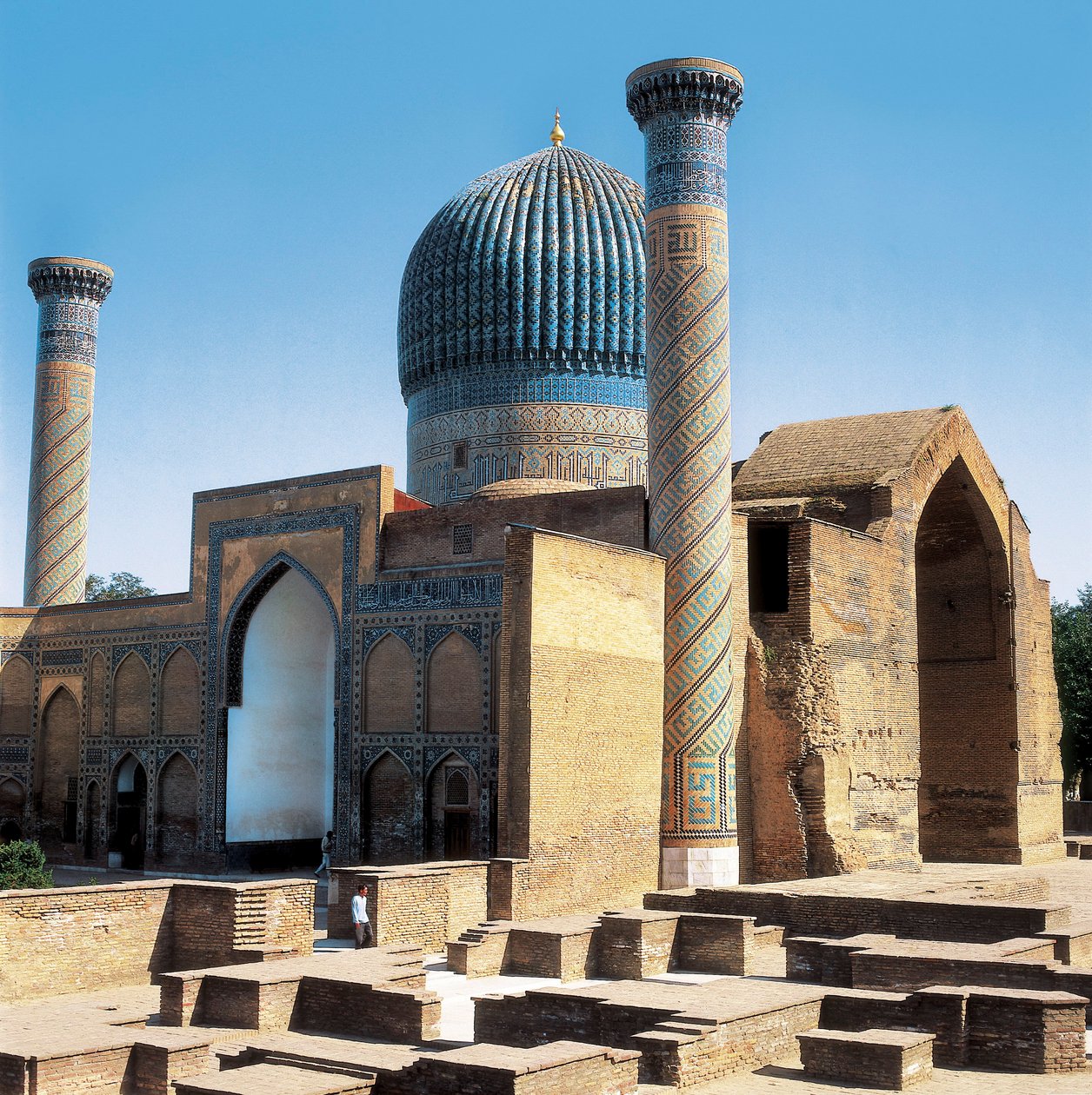 Mausoleet til Gur-i-Amir og graven til Tamerlan, Samarkand, Usbekistan av Islamic School