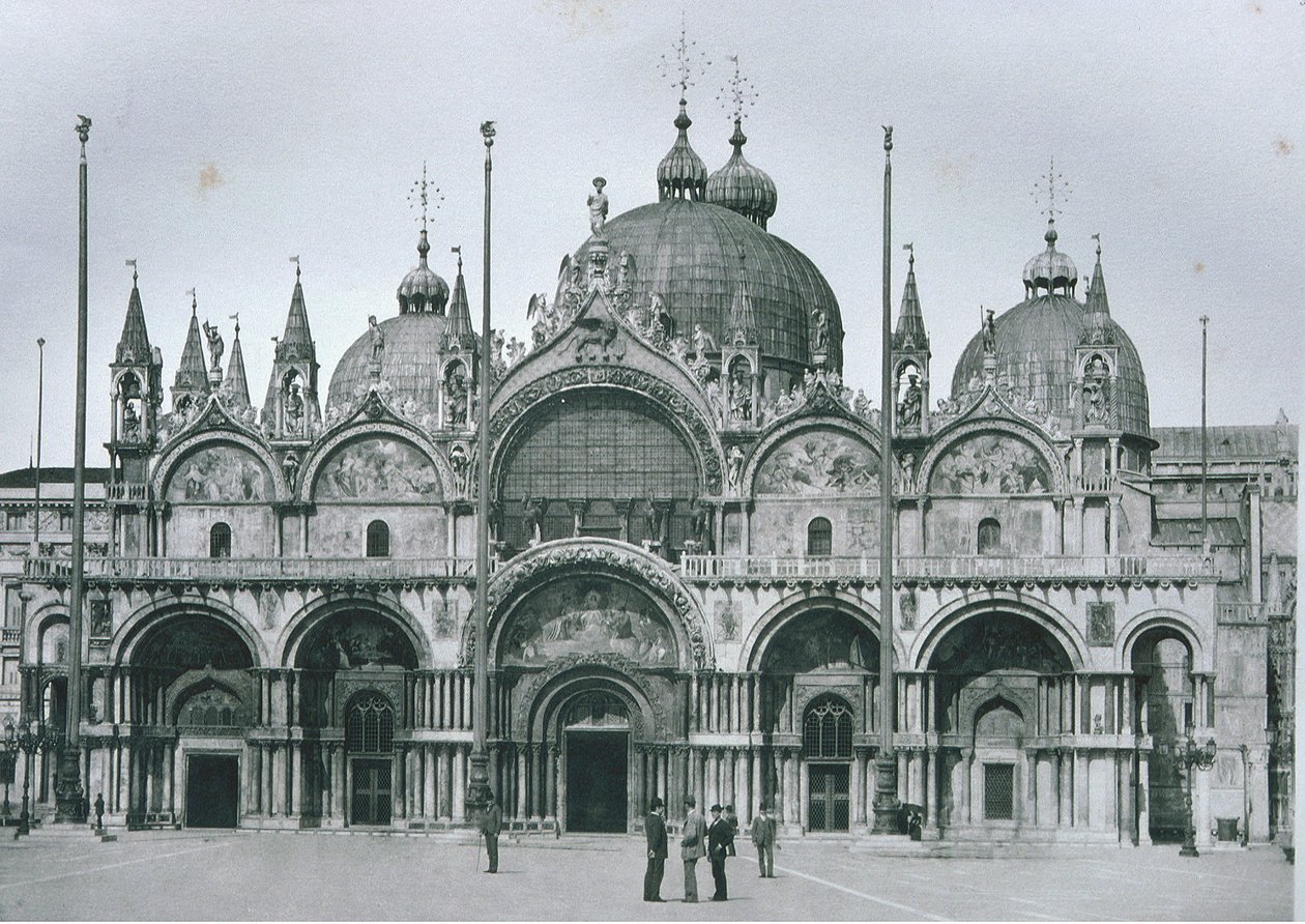 Utsikt over Basilica di San Marco av Italian Photographer