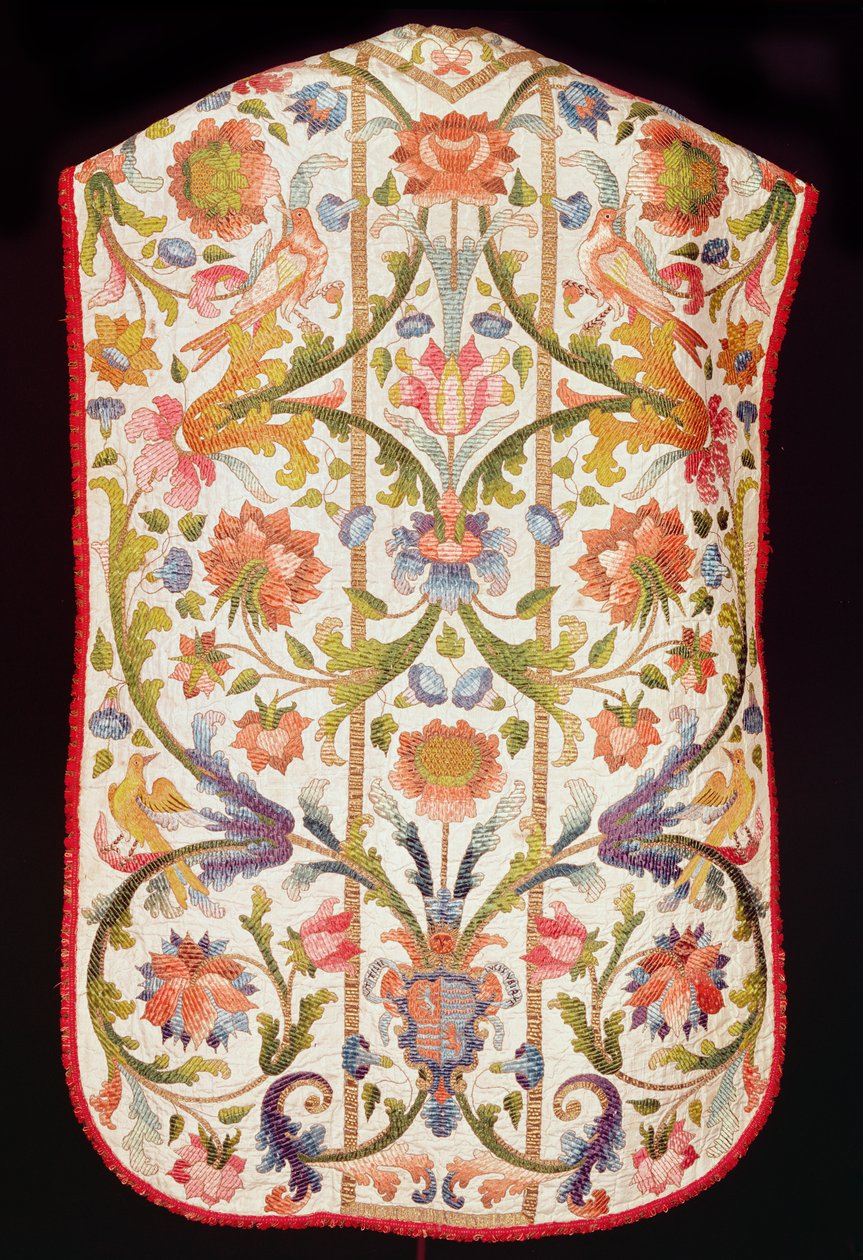 Creme sateng chasuble, Napoli, sent på 1600-tallet (sateng brodert med floss silke og sølvforgylt tråd) av Italian School