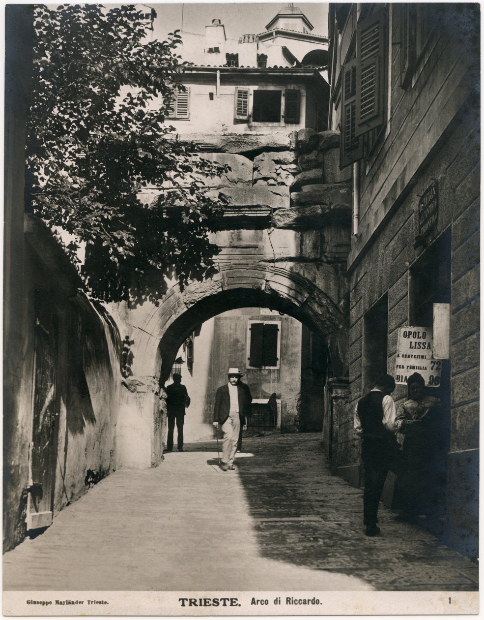 Arch of Riccardo, fotografi av Giuseppe Maylander, Trieste, Friuli-Venezia Giulia, Italia, ca 1910 av Italian Photographer