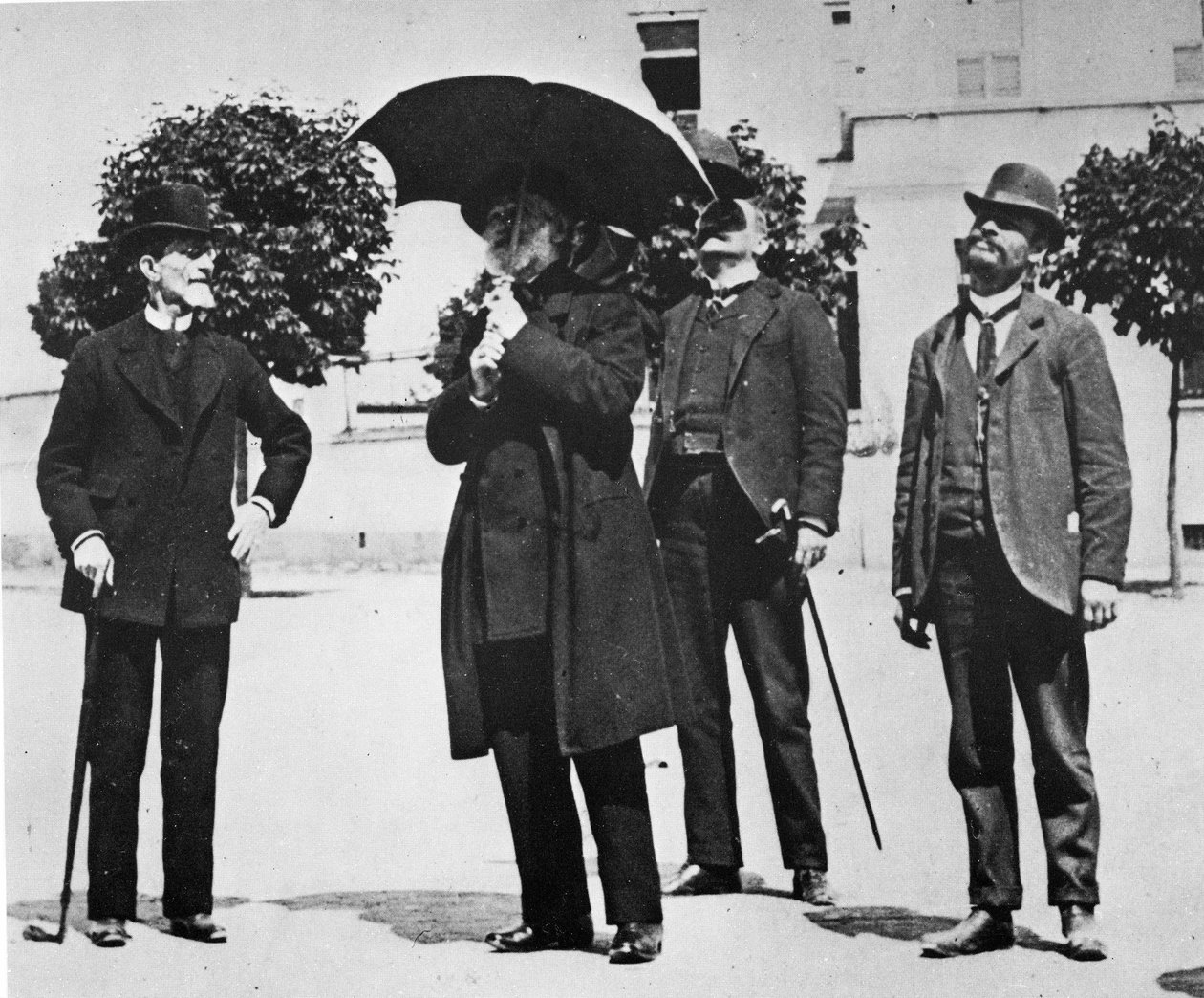 Personen som er avbildet er komponisten og librettisten ARRIGO BOITO (Padua, 24. februar 1842 - Milano, 10. juni 1918) av Italian Photographer