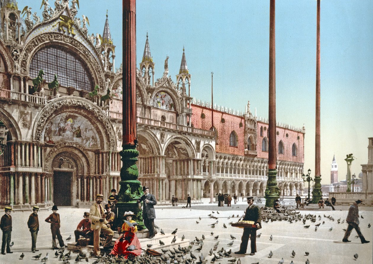 Mate duene på Markusplassen, Venezia, ca. 1900 av Italian Photographer