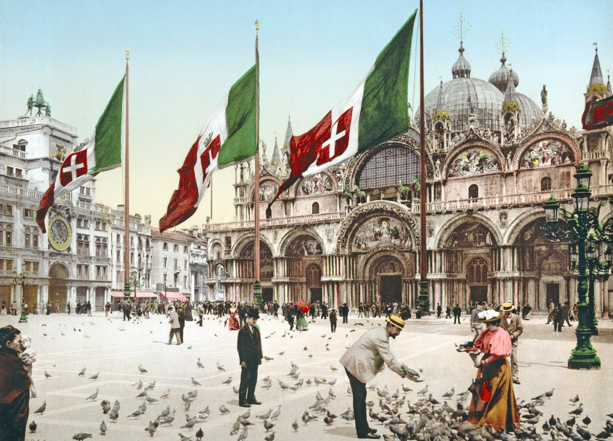Mate duene på Markusplassen, Venezia, ca. 1900 av Italian Photographer