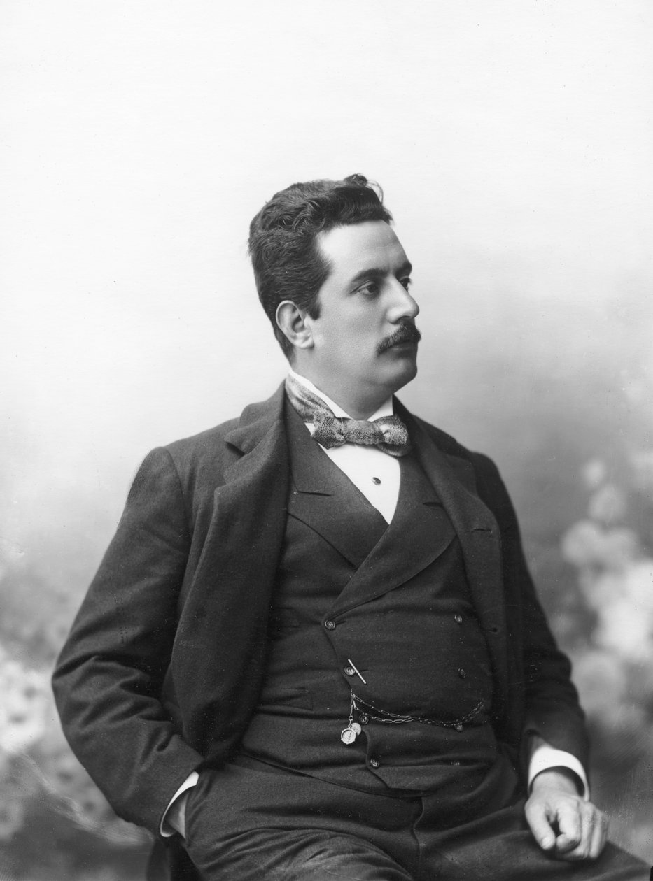 Portrett av Giacomo Puccini, ca. 1900 av Italian Photographer
