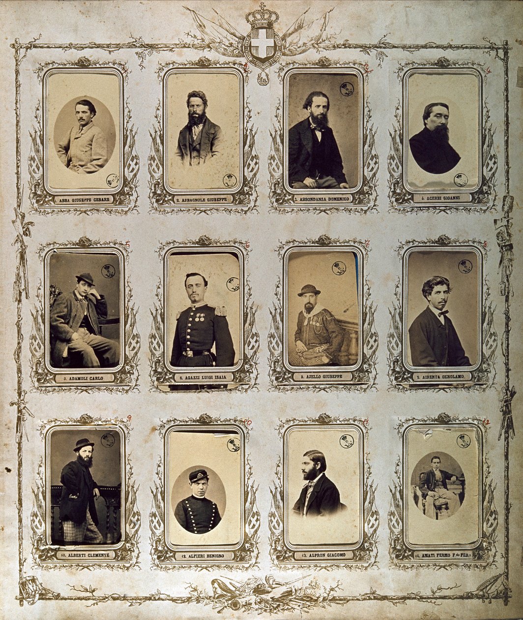 Risorgimento: portretter av de tusen (eller røde skjorter), som deltok i ekspedisjonen til Giuseppe Garibaldi. 1860-1861 Studio Pavia a Genes. Museo del Risorgimento Roma av Italian Photographer