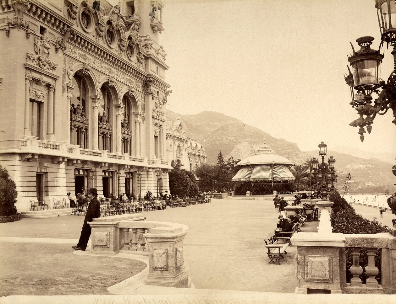 Strandpromenaden nær kasinoet i Monte Carlo i Monaco av Italian Photographer