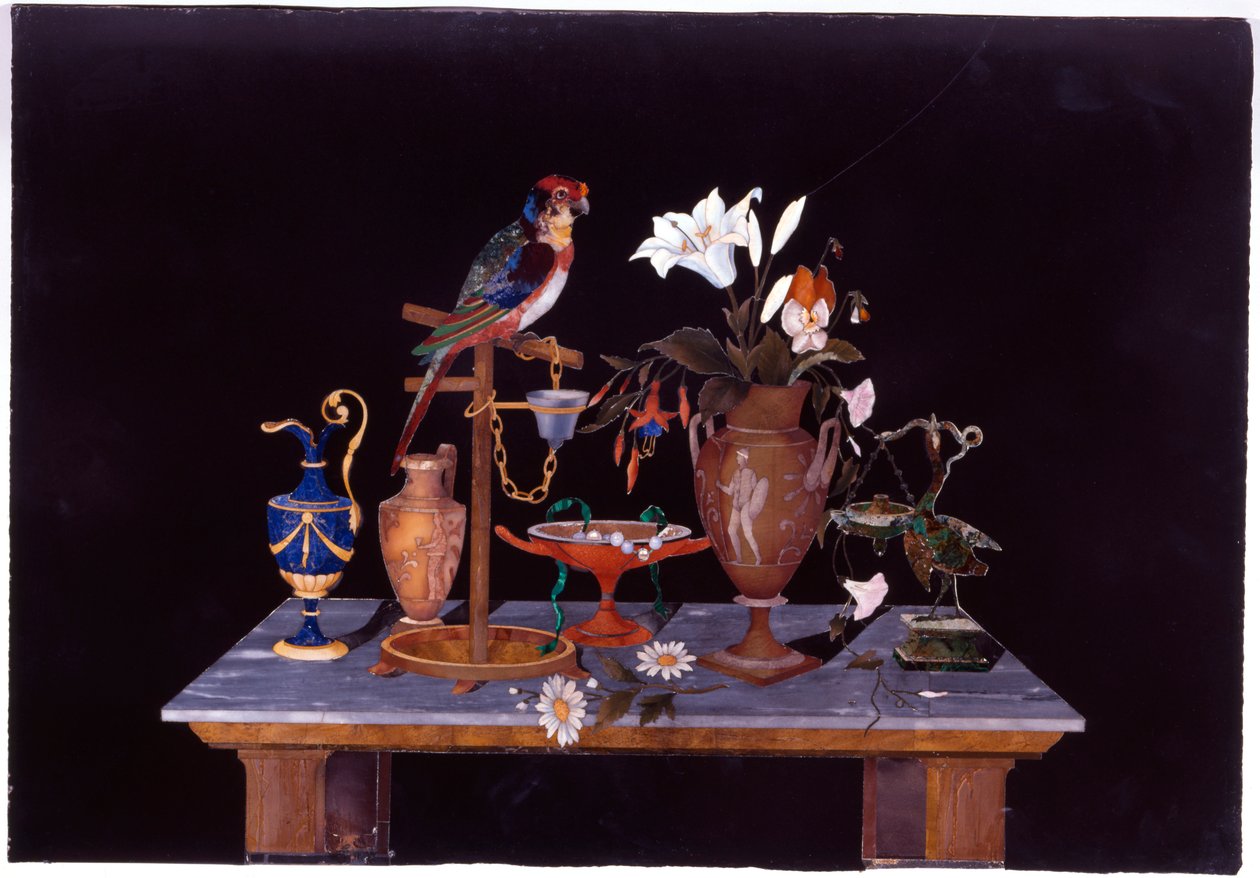 En florentinsk pietra dura plakett med en papegøye på sin abbor på et bord med en etruskisk kratervase, en vase med blomster og ær, ca. 1870 av Italian School