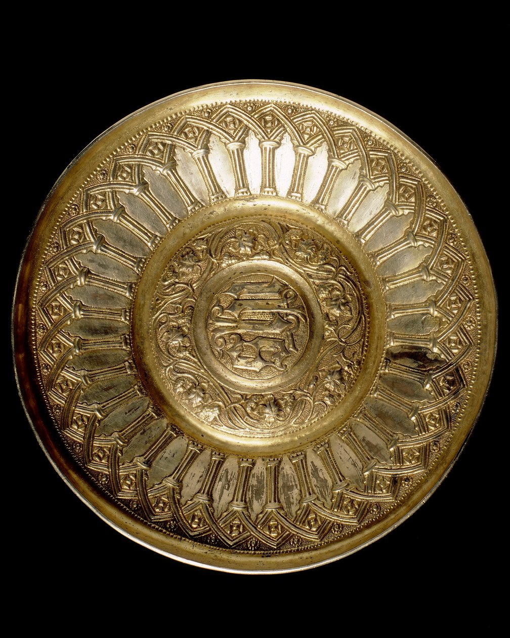 Preget plate, arbeid fra en italiensk skole, Museo Nazionale del Bargello, Firenze av Italian School