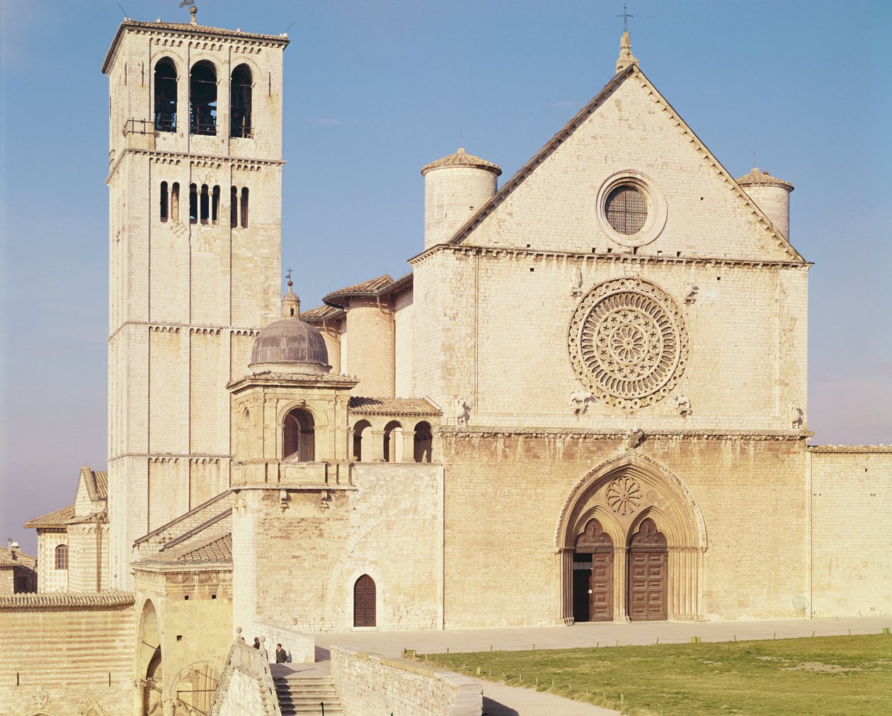 Eksteriør av øvre kirke, 1228-53 av Italian School