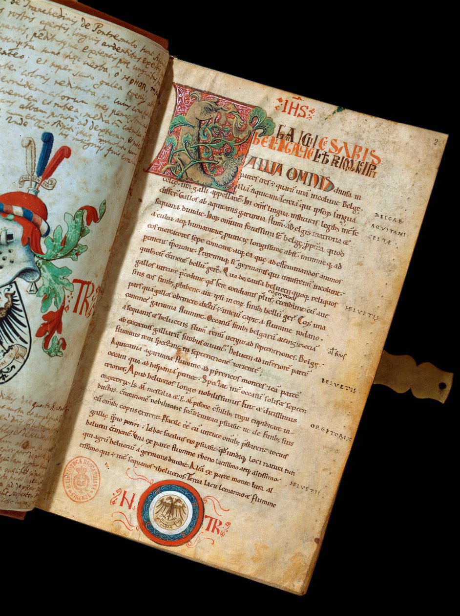 Manuskript "" De Bello Gallico, kommentarer til gallernes krig"" av Jules Cesar (Giulio Cesare eller Caius Julius Caesar) (100-44 f.Kr.) (ms. 541) Blazon av humanisten Niccolo Tranchedini, eieren av manuskriptet. Biblioteca Riccardiana Napoli fra 1300-tall av Italian School