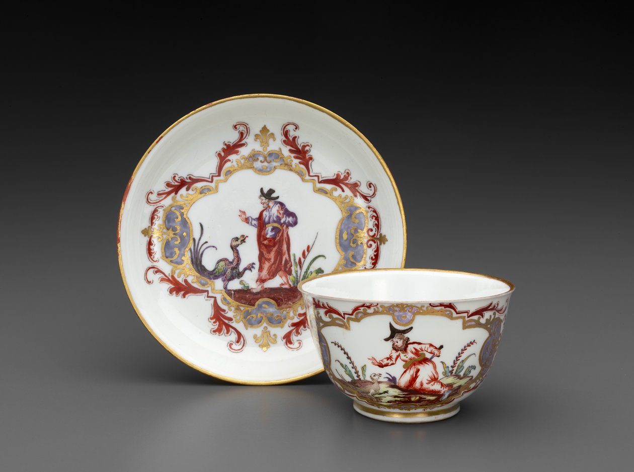 Tebolle og tallerken, ca. 1755 (myk-pasta porselen) av Italian School