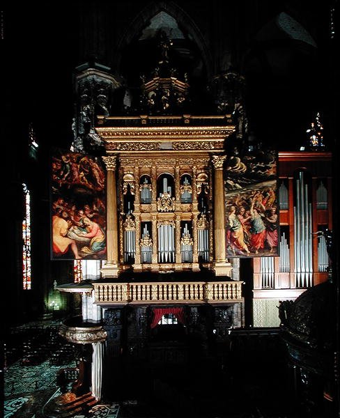 Utsikt over orgelet, (1559-1602) laget av Giuseppe Meda (fl.1551 d.1599) Ambrogio Giovanni Figino (1548-1608) og Camillo Procaccini (1555-1629) av Italian School Italian School