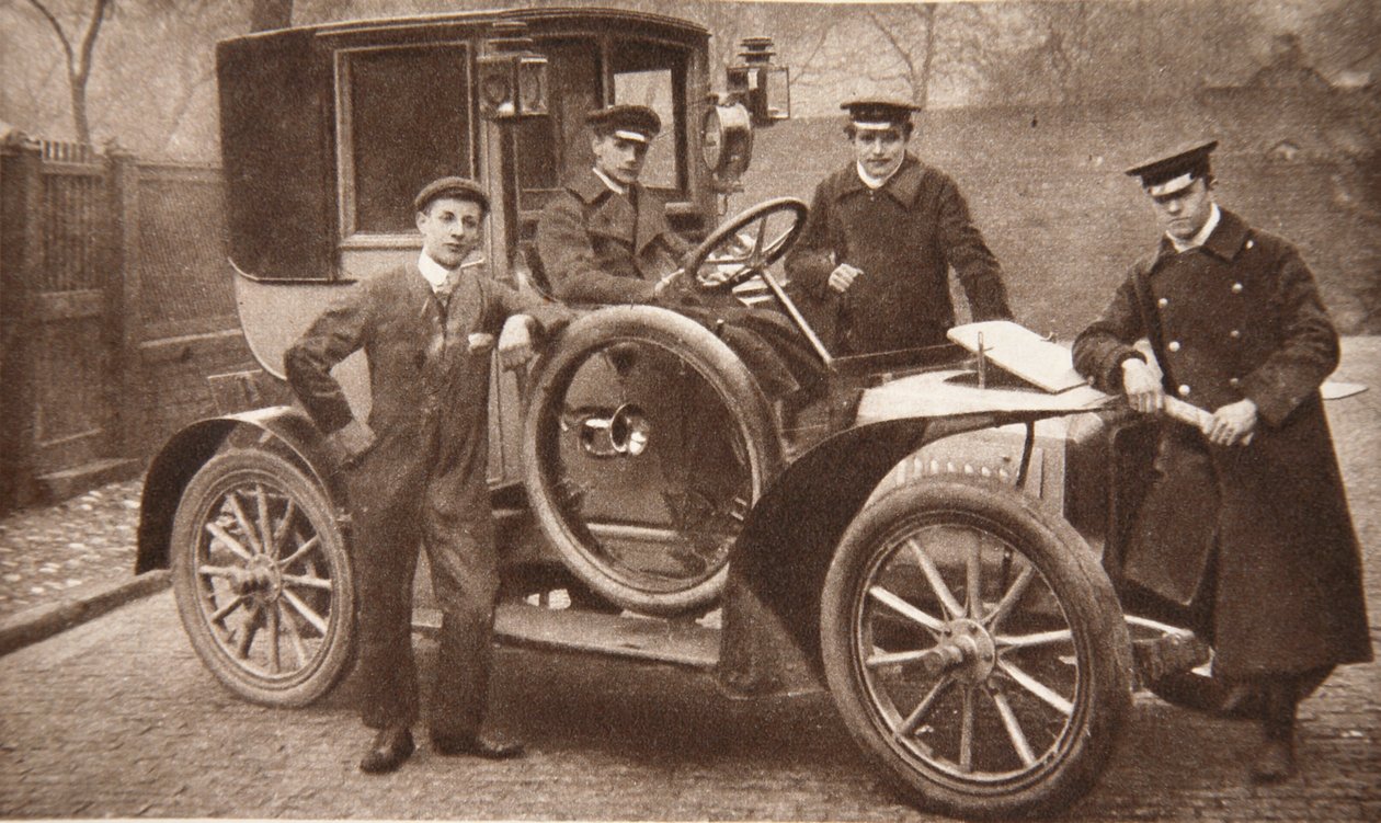 Første drosje i Liverpool, 1906 (bw-bilde) av J.P. Wood