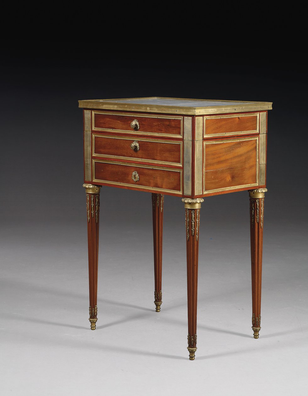 Louis XVI spillbord (ormolu montert mahogni) (se også 714766) av Jacques Birckle
