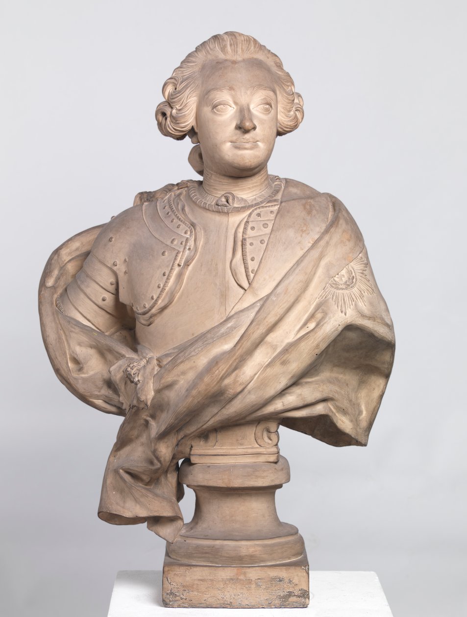Kong Fredrik V, 1754 (leire) av Jacques Francois Joseph Saly