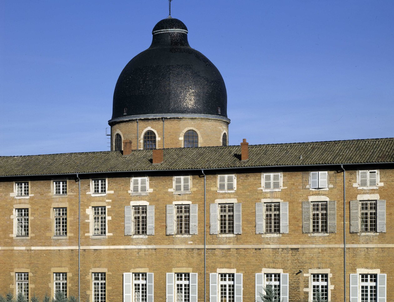 Barokkarkitektur: kuppelen til Hotel Dieu (1700-tallet) av arkitekten Jacques Germain (Jacques-Germain) Soufflot (1713-1780). Macon, Saone og Loire (Saone-et-Loire) (71). av Jacques Germain Soufflot