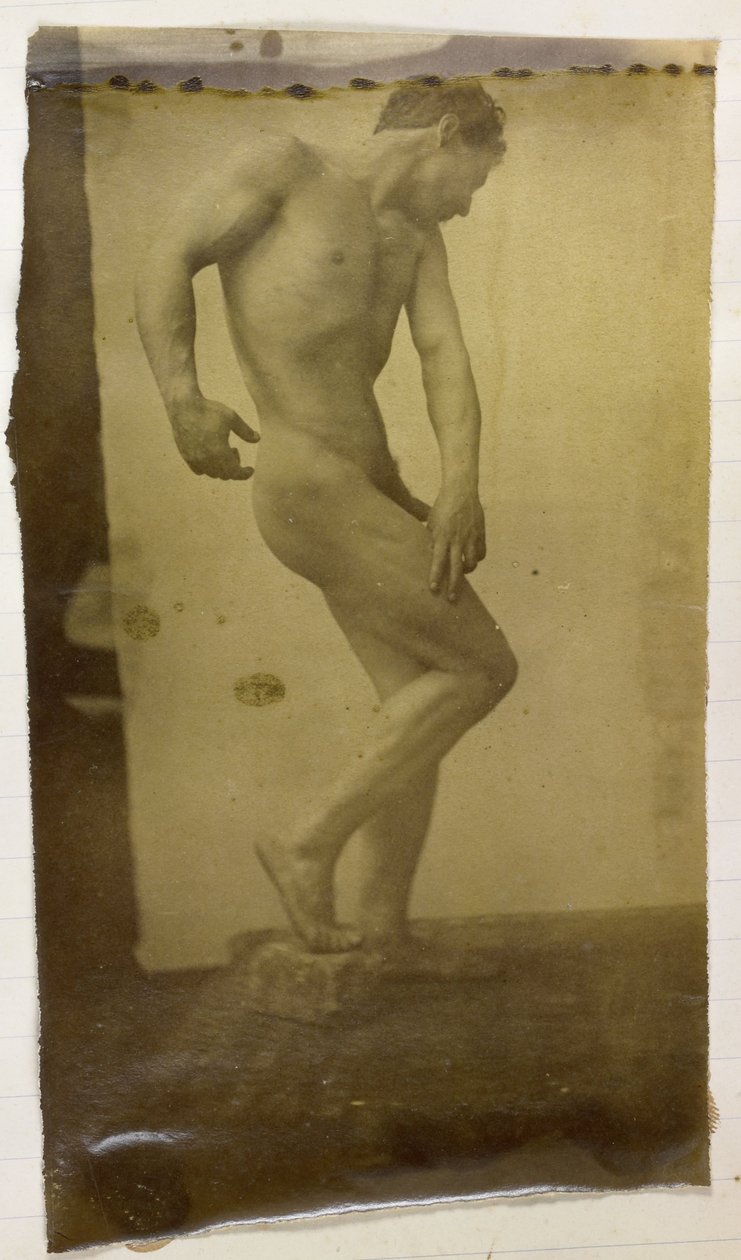 Studie av en mannlig nakenmodell, stående og lett bøyd, sett forfra, i studioet til Jacques de Lalaing av Jacques Lalaing (attributed to)