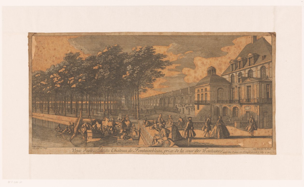 Se på en vei ved Cour de la Fontaine av kasteel Fontainebleau Utsikt over en fløy av Château Fontainebleau, hentet fra Cour des Fontaines (tittel på objekt) av Jacques Rigaud