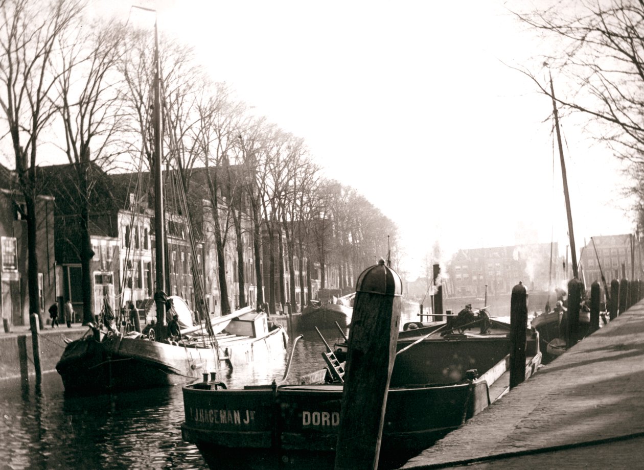 Kanalbåter, Dordrecht, Nederland, 1898. av James Batkin