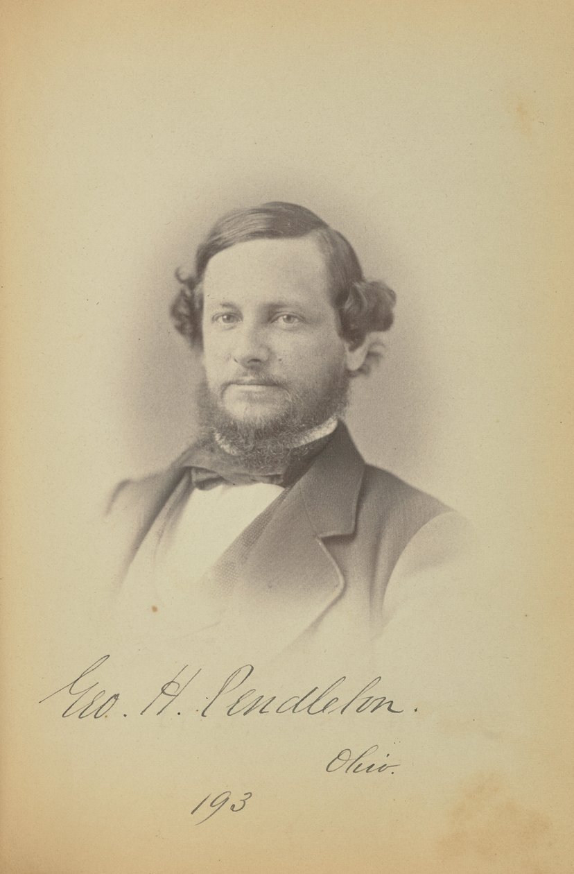  av James Earle McClees