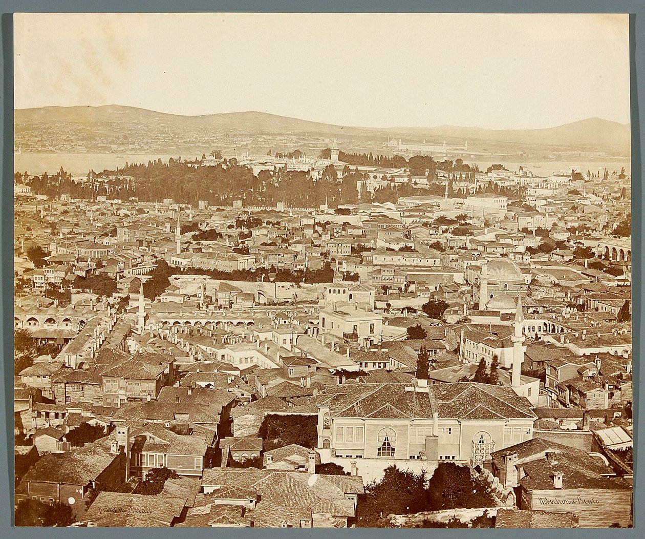«Point du Serail» [Istanbul. Bypanorama] av James Robertson