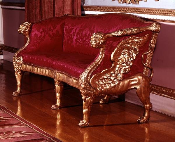 Sofa med bevingede løveendestøtter, ca. 1760 (se også 148804) av James Stuart