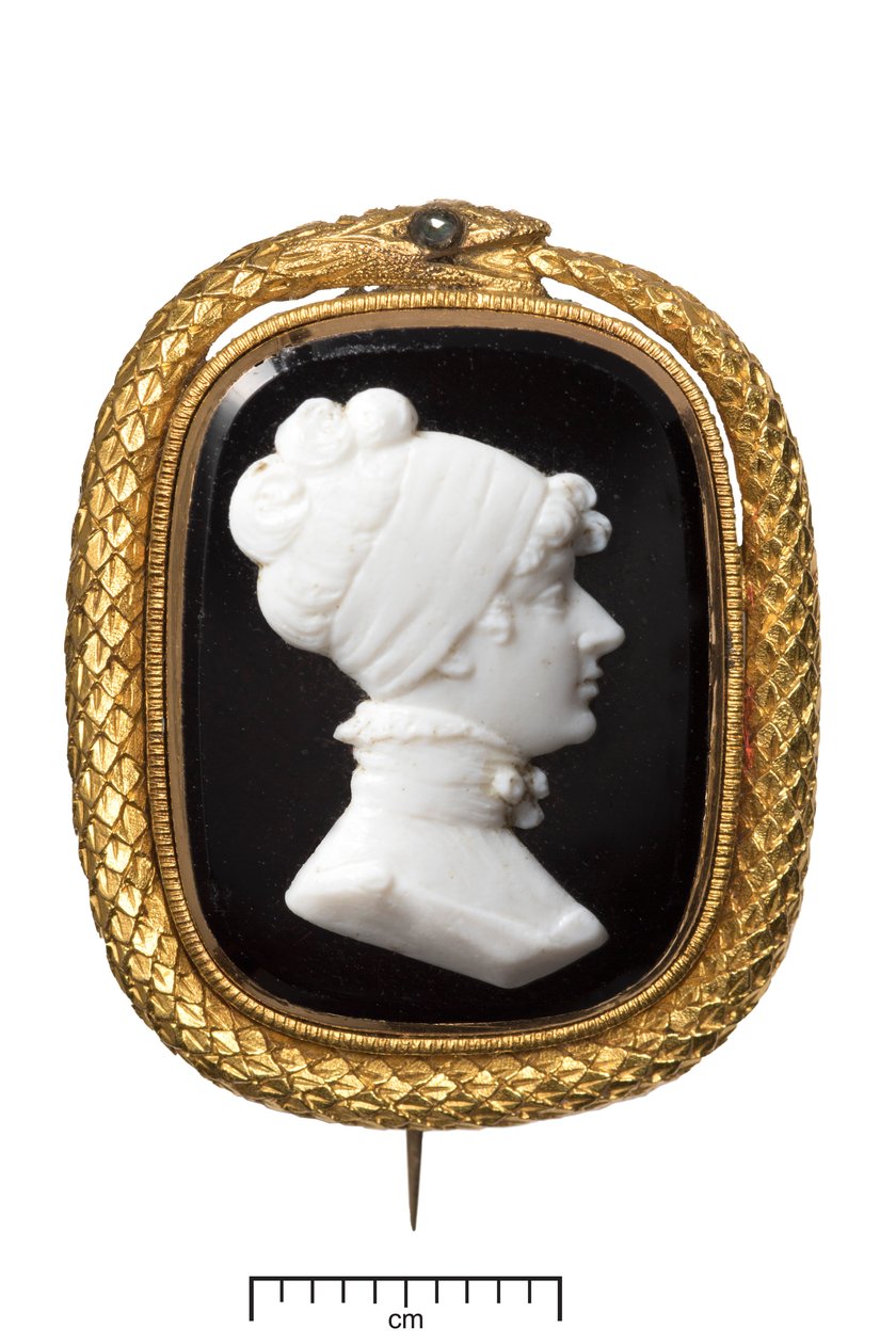 Death of Princess Charlotte Gold Memorial Brooch, ca. 1817 (svart og hvitt glass satt i gull med diamant) av James Tassie