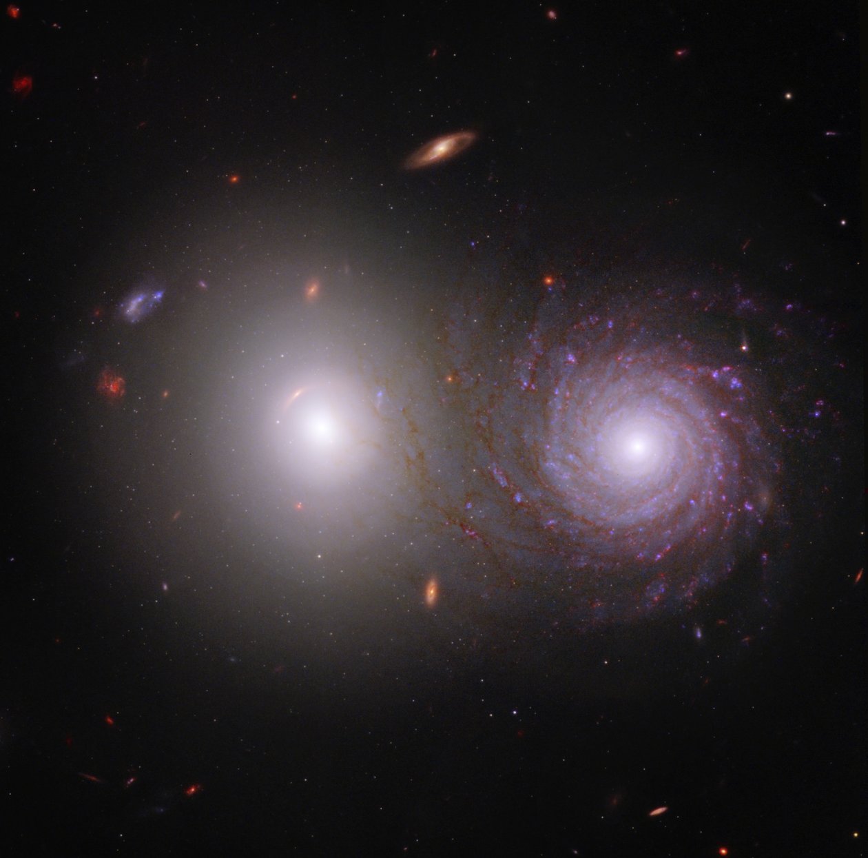 Interstellart støv i et galaktisk par av James Webb Space Telescope (NASA)