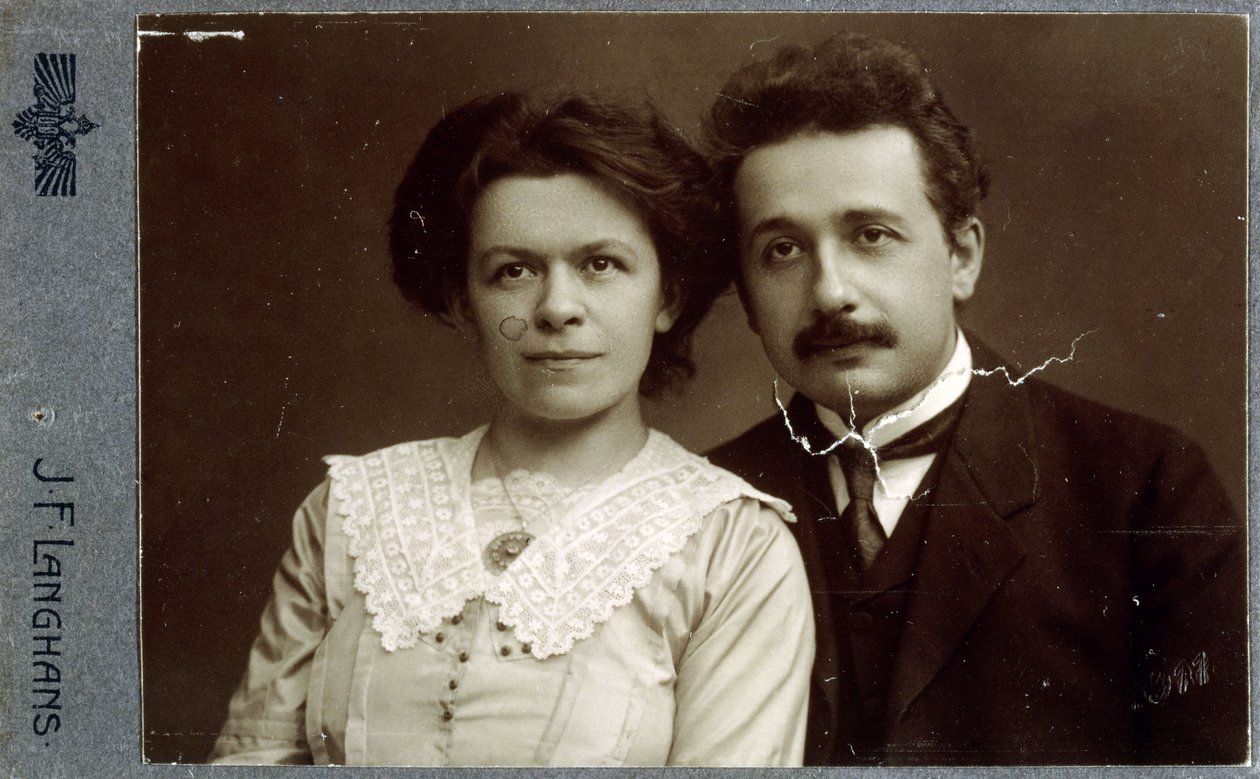 Carte-de-visite portrettfotografi av Albert Einsten og Mileva Einstein-Maric i 1911, 1911 av Jan Langhans