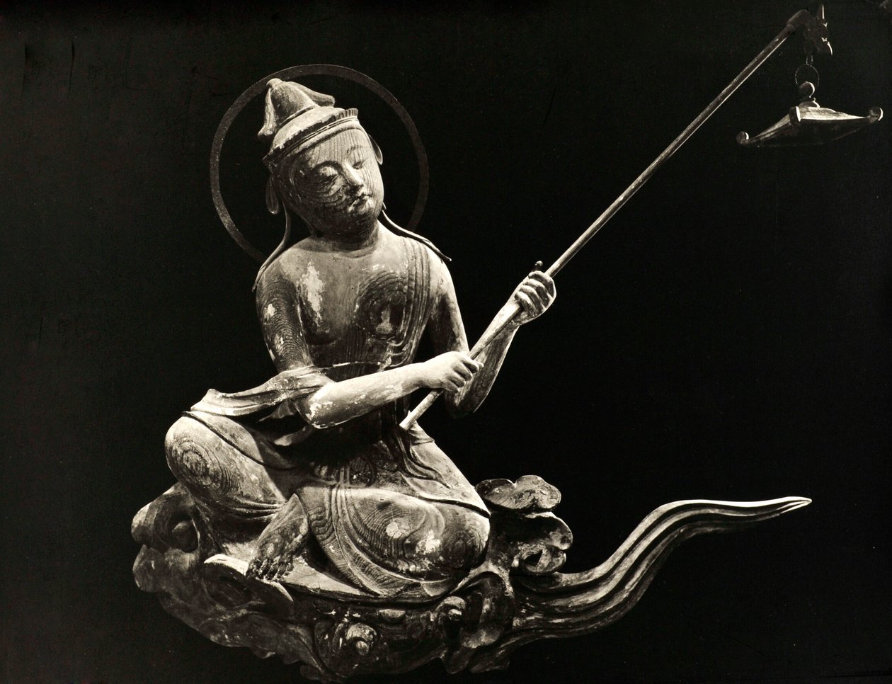 Bosatsu spiller musikkinstrument, fra det 11. århundre, Late Heian Period, Byodo-In, Kyoto, 1950 av Japanese Photographer