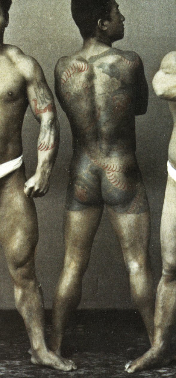 Menn med tradisjonelle japanske Irezumi-tatoveringer, ca. 1880 (håndfarget albumbilde) av Japanese Photographer